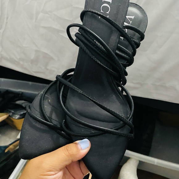 Vici Elegant Black Lace-Up Sandals - Picture 2 of 4